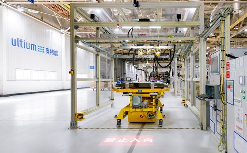 江夏區(qū)委書記張斐 危中尋機 ,轉(zhuǎn)型升級產(chǎn)業(yè)鏈群