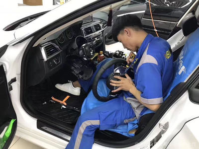 港馳汽車裝飾服務 個性化定制，為愛車注入靈魂與品味